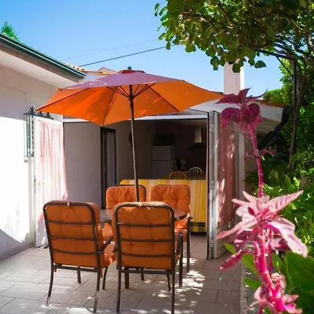 Elegant In Alvite With Private Pool * Alvito (Braga)